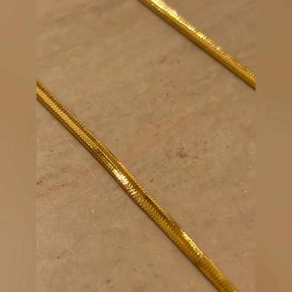 Herringbone Chain Gold Necklace - Picture 4 of 8